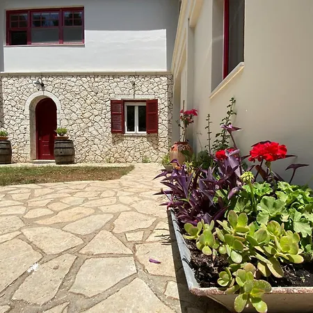 Appartement πέτρινο σπίτι με κήπο και θέα στον ελαιώνα, Ii *