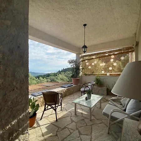 Appartement πέτρινο σπίτι με κήπο και θέα στον ελαιώνα, Ii Katouna
